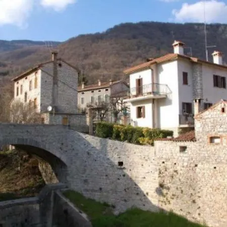 펜션 Il Borgo Dei Laghi